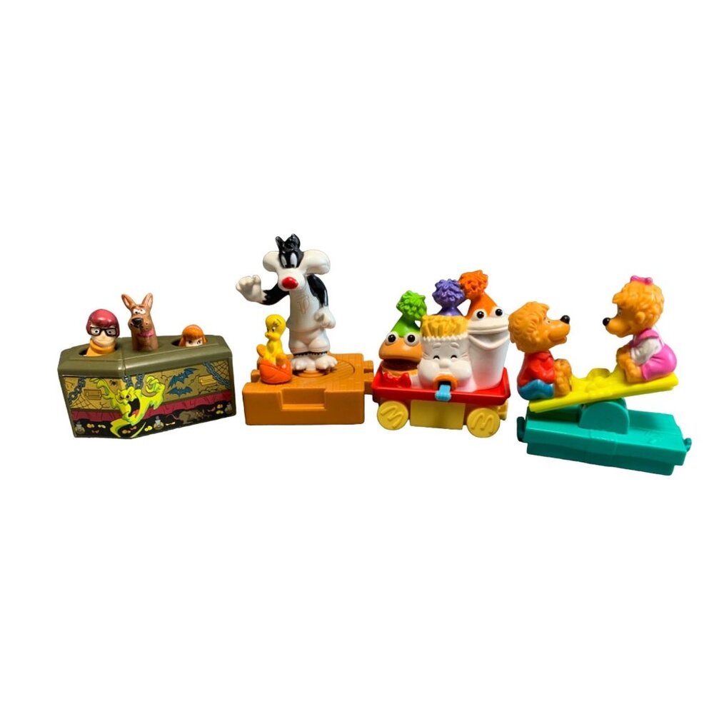 Vintage Scooby-Doo & Sylvester Tweety Collectible Happy Meal Toys Set